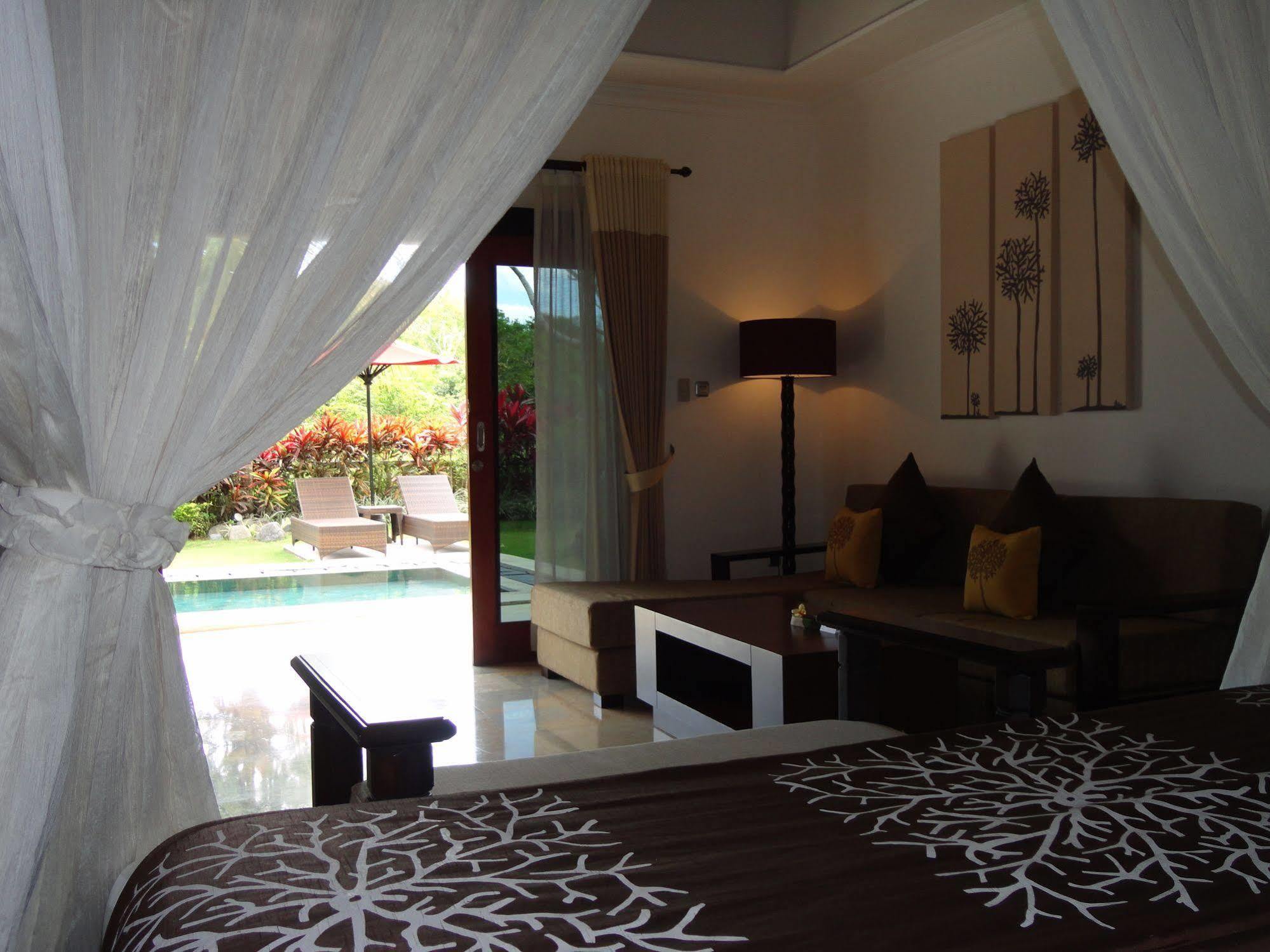 Hillstone Uluwatu Villa Ungasan Buitenkant foto